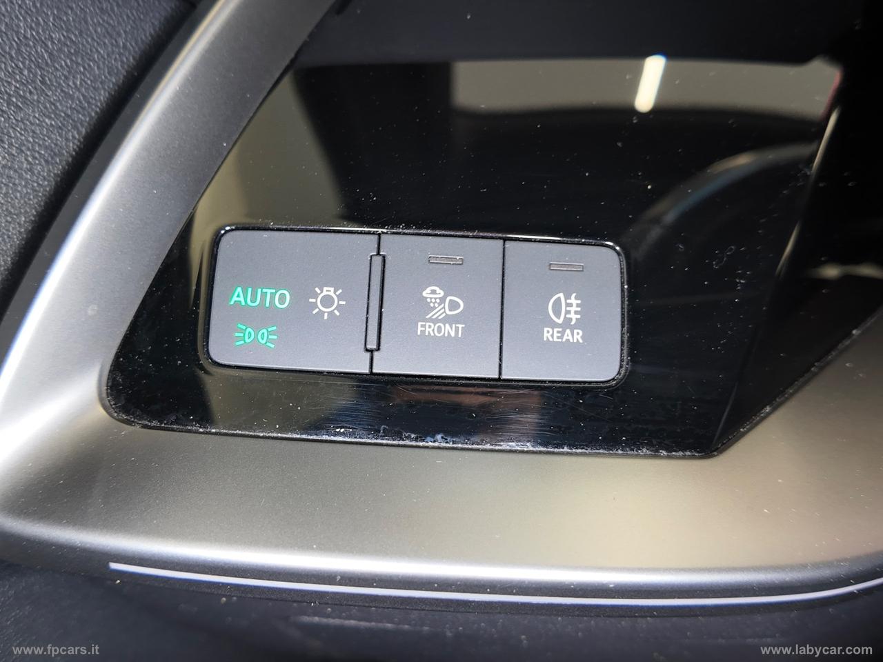 AUDI A3 SPB 40 TDI quattro S tr. Id. Black S-LINE