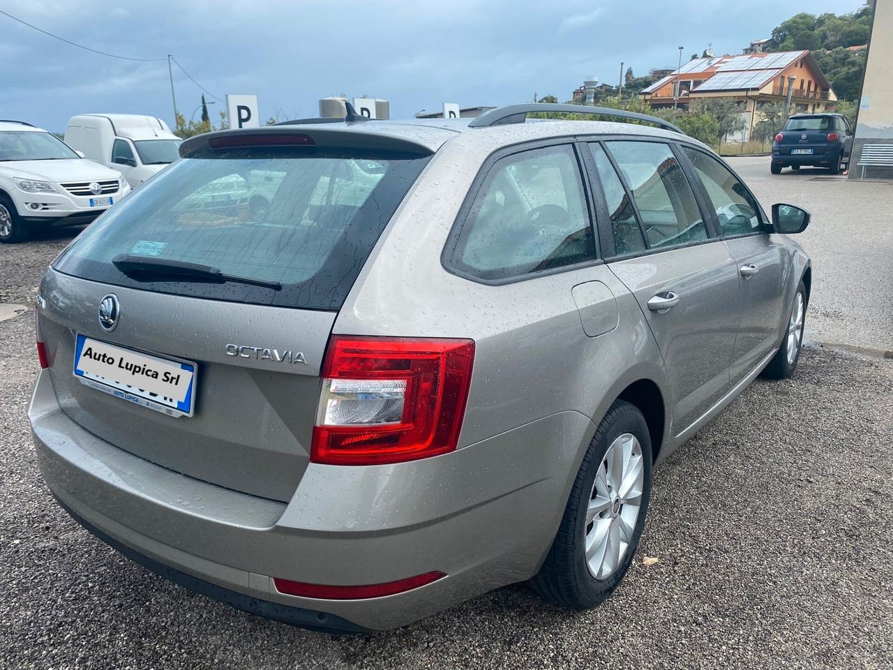 Skoda Octavia 1.6 TDI CR 115 CV Wagon Ambition