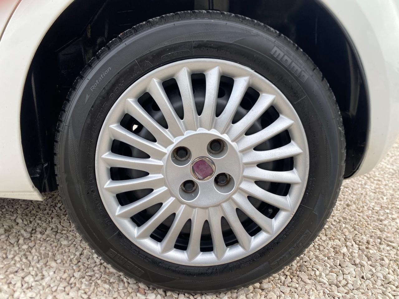 Fiat Grande Punto 1.2 5 porte Dynamic NEOPATENTATI UNICO PROPIETARIO