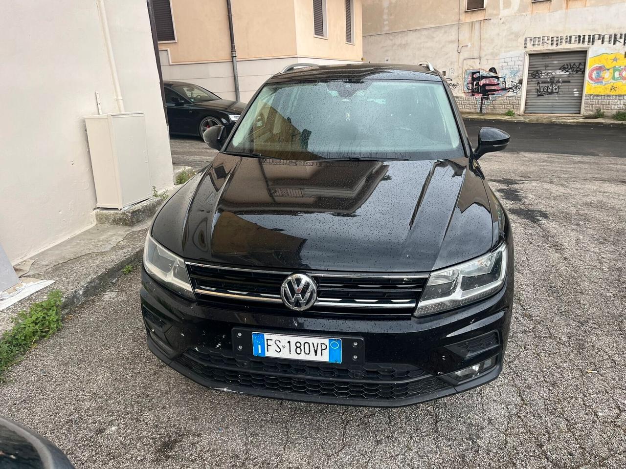 Volkswagen Tiguan 2.0 TDI SCR DSG 4MOTION Business BMT
