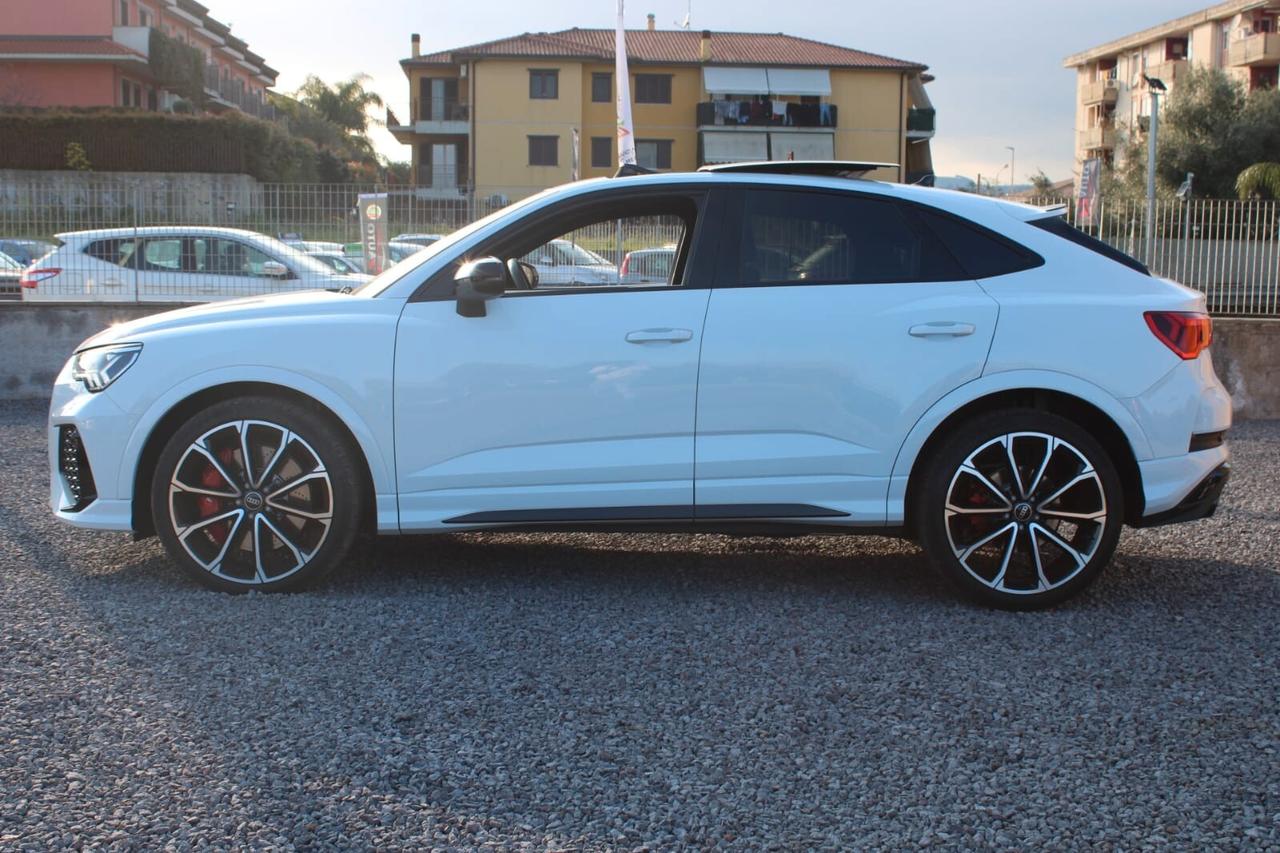 Audi Q3 RS Q3 SPB quattro S tronic