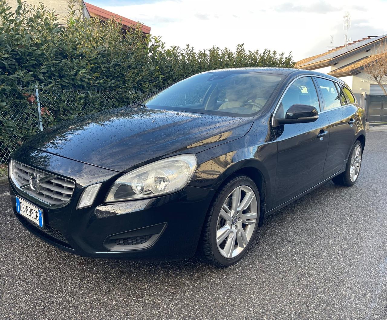 Volvo V60 D3 Geartronic Summum