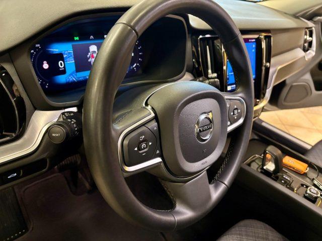 VOLVO V60 B4 (d) automatico Core UNIPRO - KM CERTIFICATI
