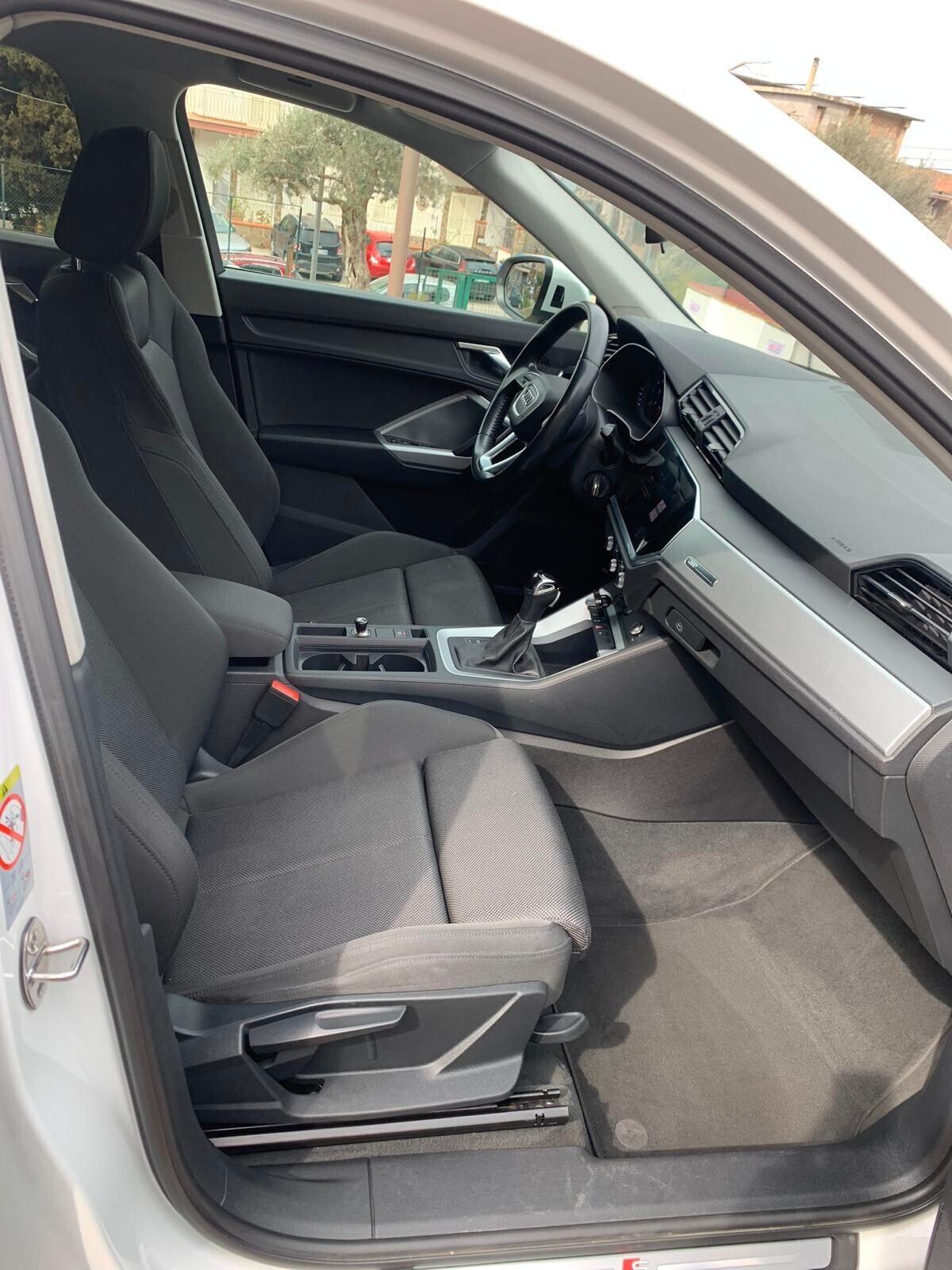 Audi Q3 35 TDI S tronic line edition