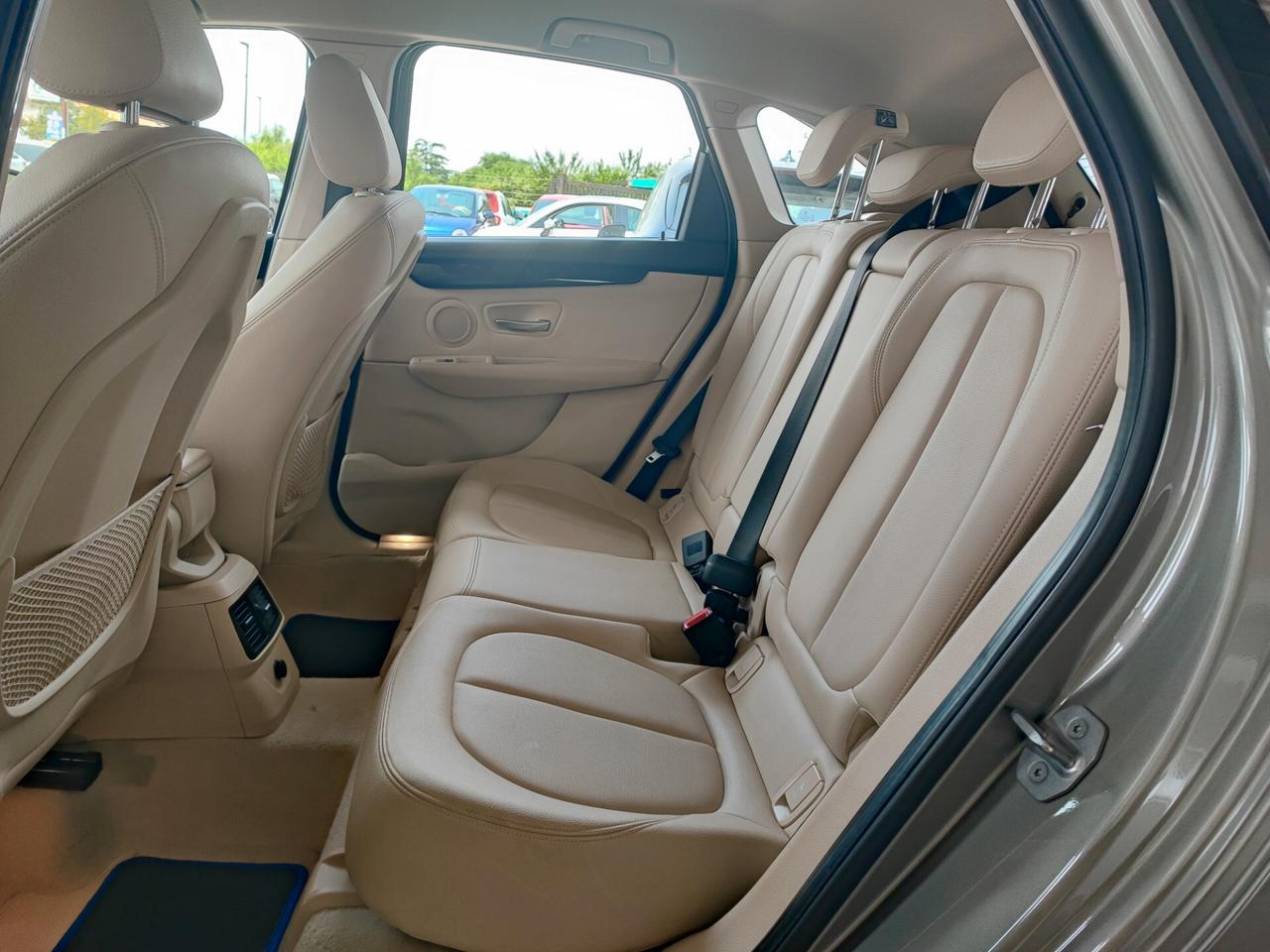 Bmw 2er Active Tourer 218d Sport