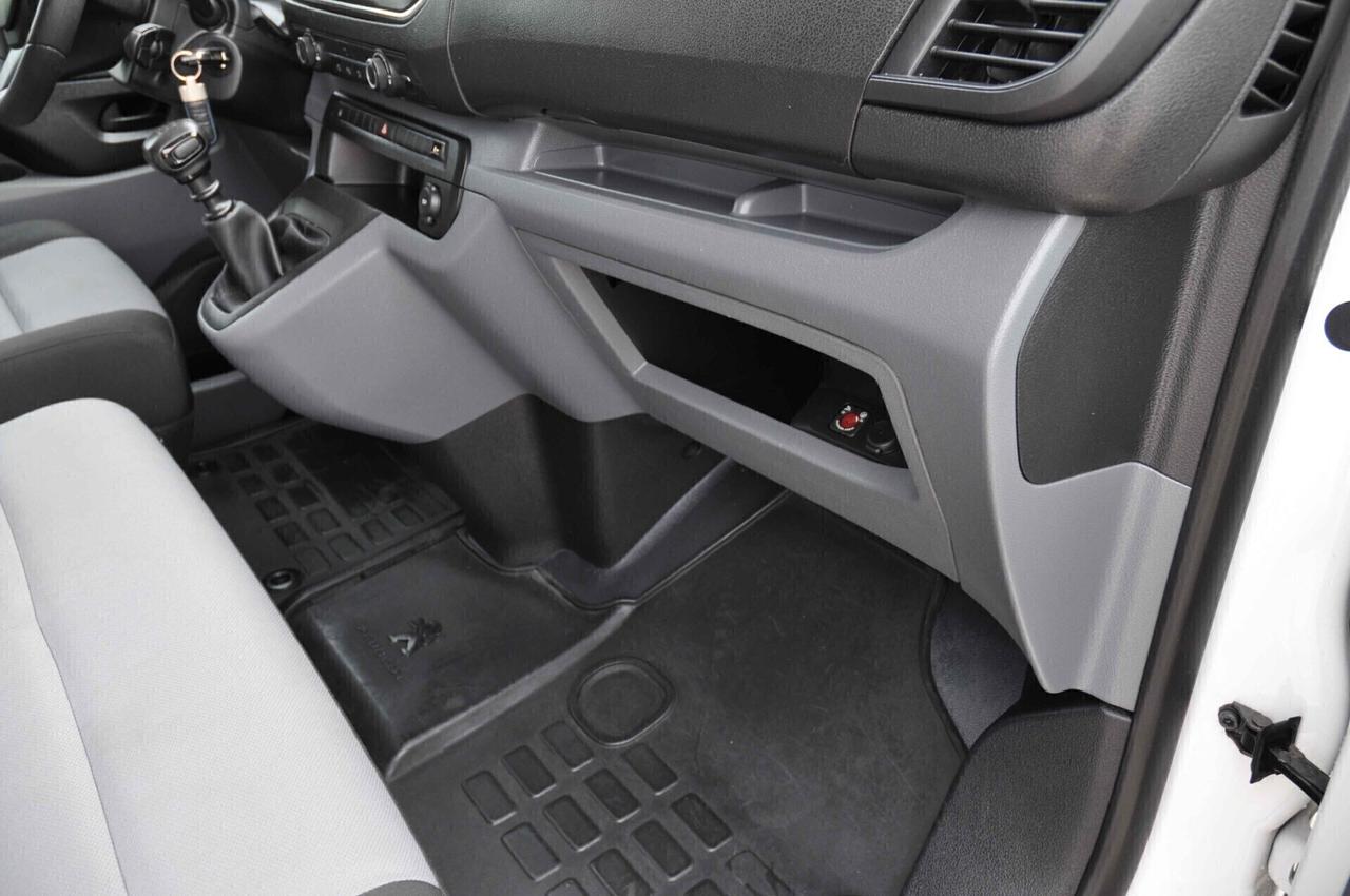 Peugeot Traveller Expert 1.6 BlueHdi 9 Posti