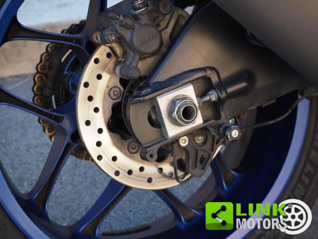 YAMAHA YZF R1 ++? 193,00 al mese++