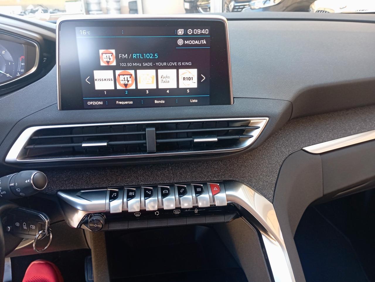 Peugeot 3008 BlueHDi 130 S&S EAT8 Allure