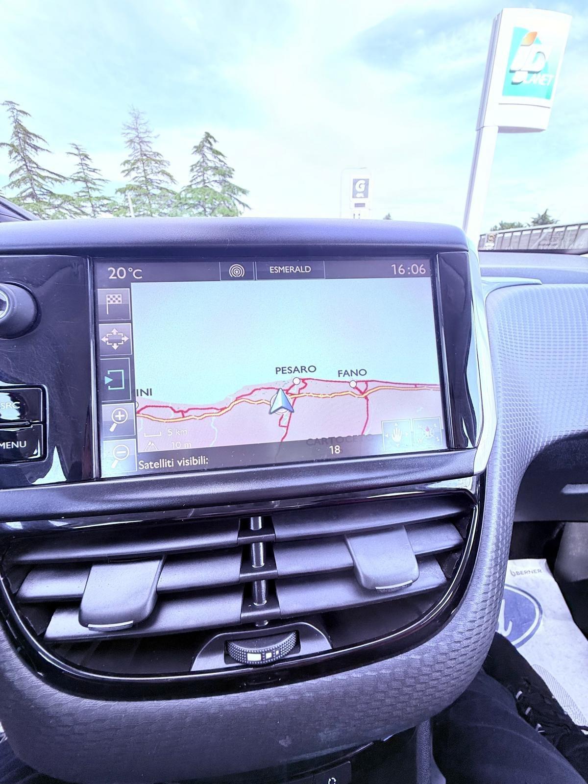Peugeot 208 PureTech 82 5p. GPL Ok neopatentati
