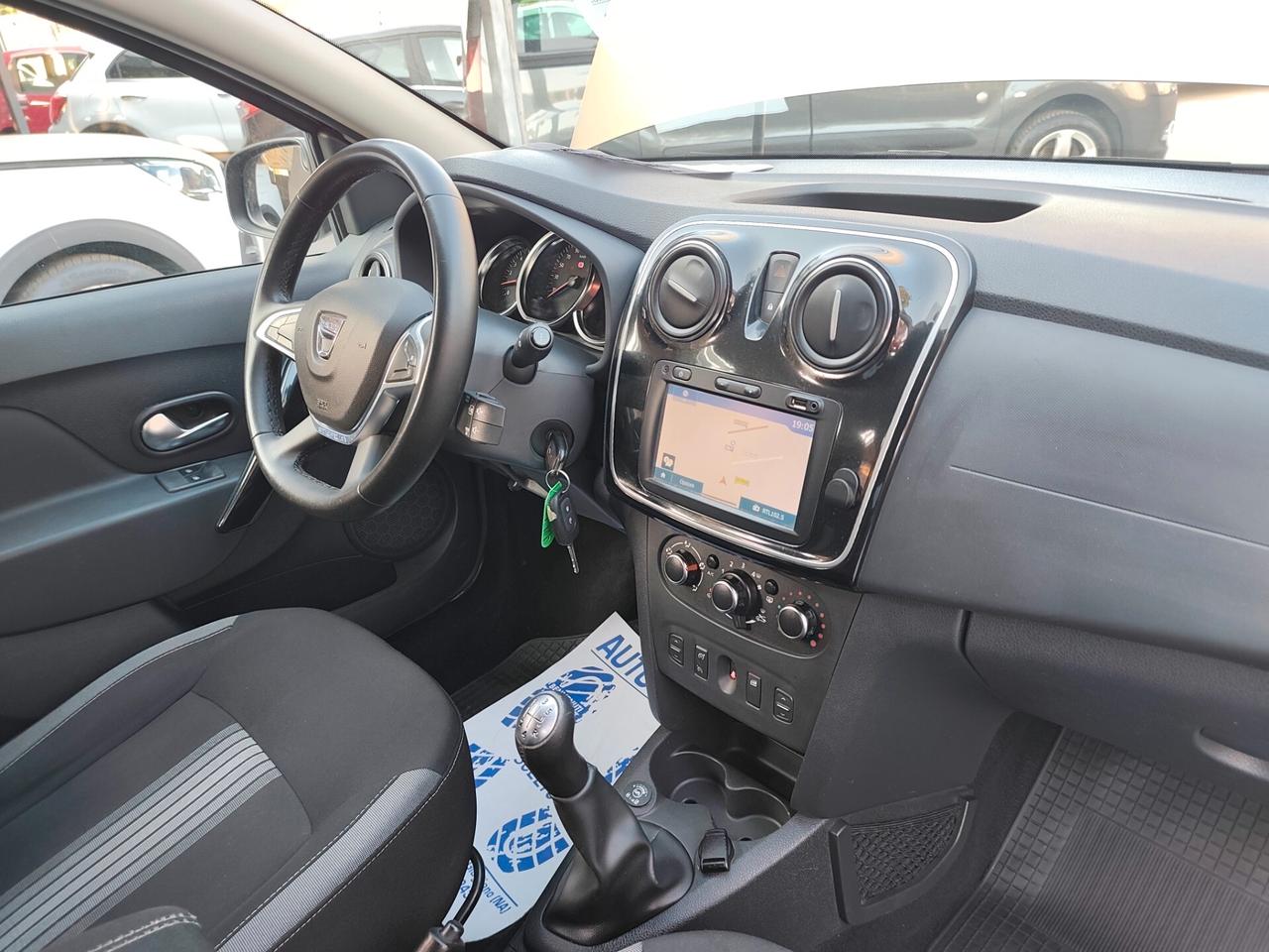 Dacia Sandero Stepway TCE BENZINA E GPL DI SERIE