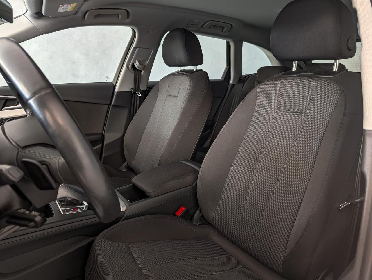Audi A4 30 TDI MHEV 136cv S-tronic Business Advanced