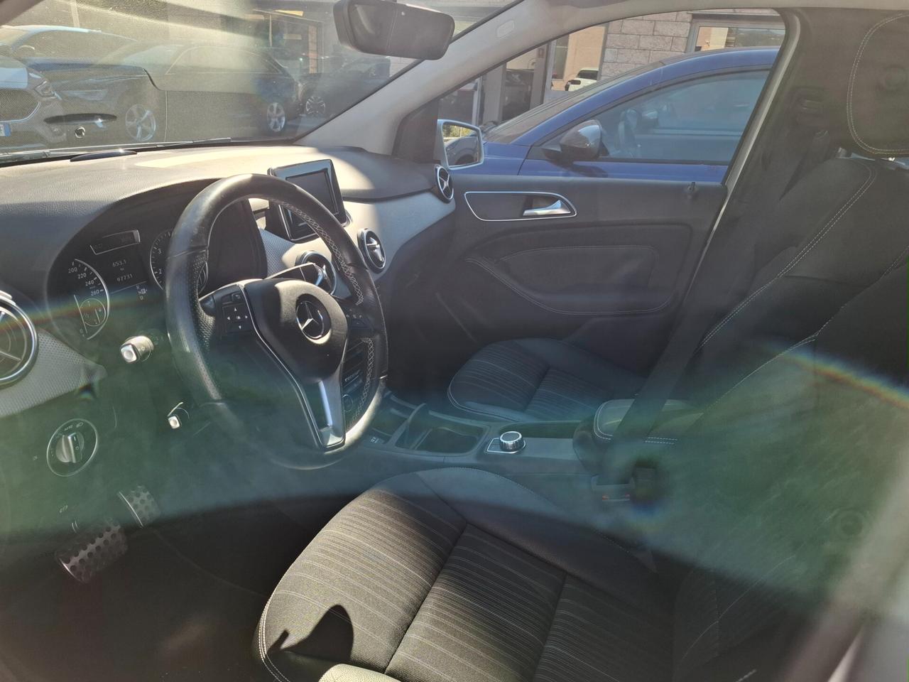 Mercedes-benz B 200 CDI BlueEFFICIENCY Premium