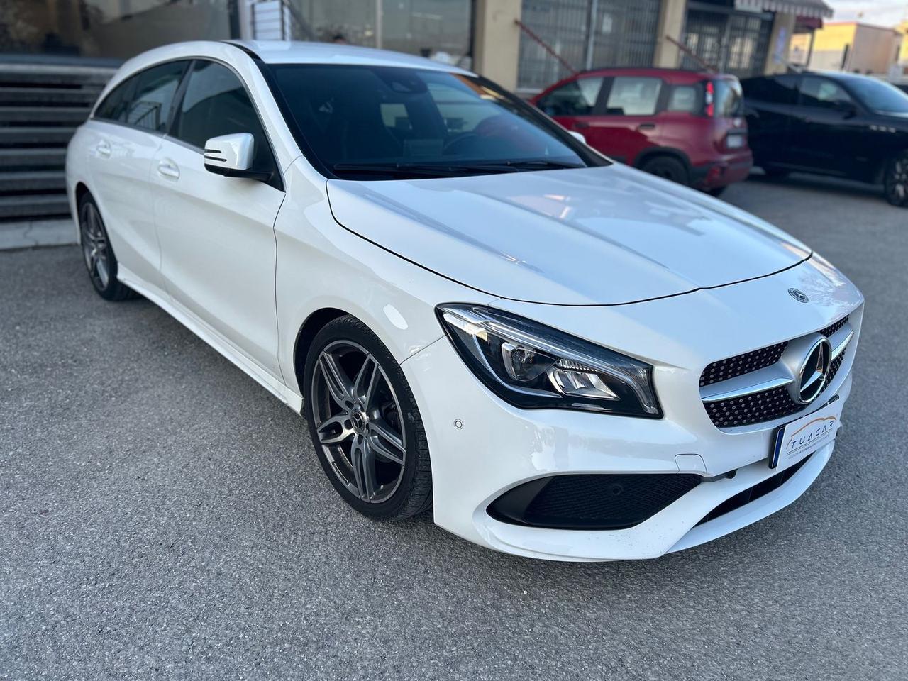 Mercedes-Benz CLA 180 Premium CLA 180 #8250