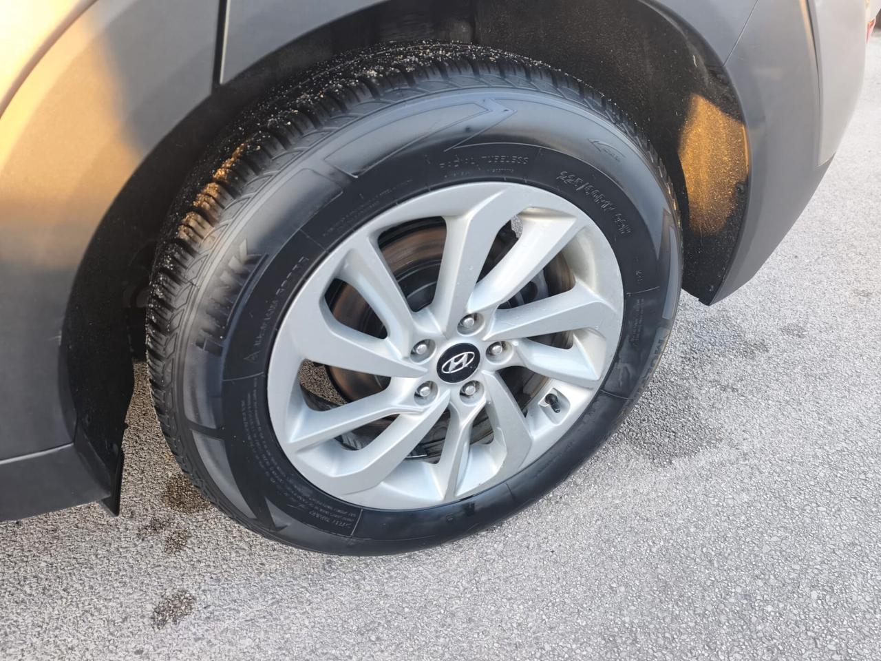 HYUNDAI TUCSON 1.6CRDI 116CV XTECH TETTO APRIBILE