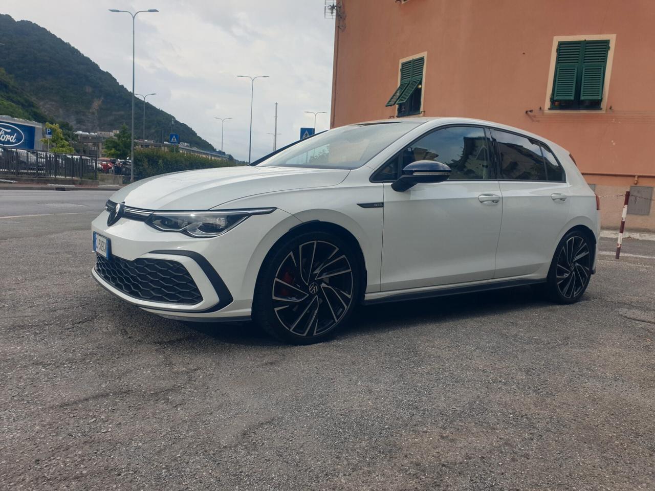 Volkswagen Golf 2.0 TDI GTD DSG