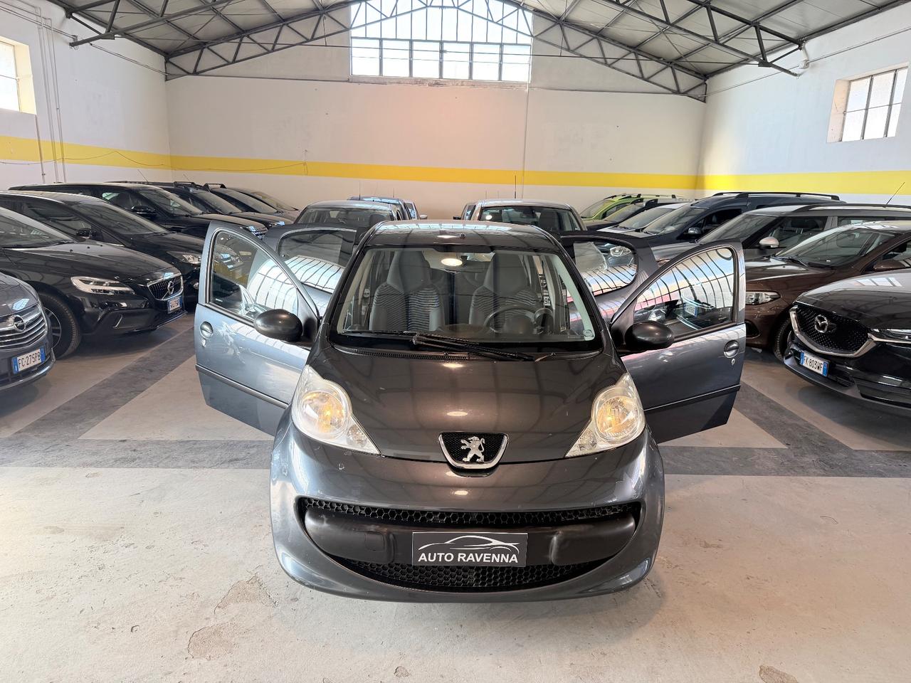 Peugeot 107 1.0 68CV 5p. Sweet Years neopatentati