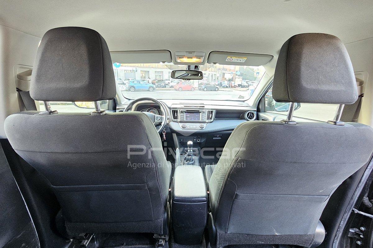 TOYOTA RAV4 2.0 D-4D 2WD Active