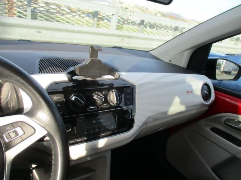 Volkswagen up! 1.0 48kW EVO beats up! BMT