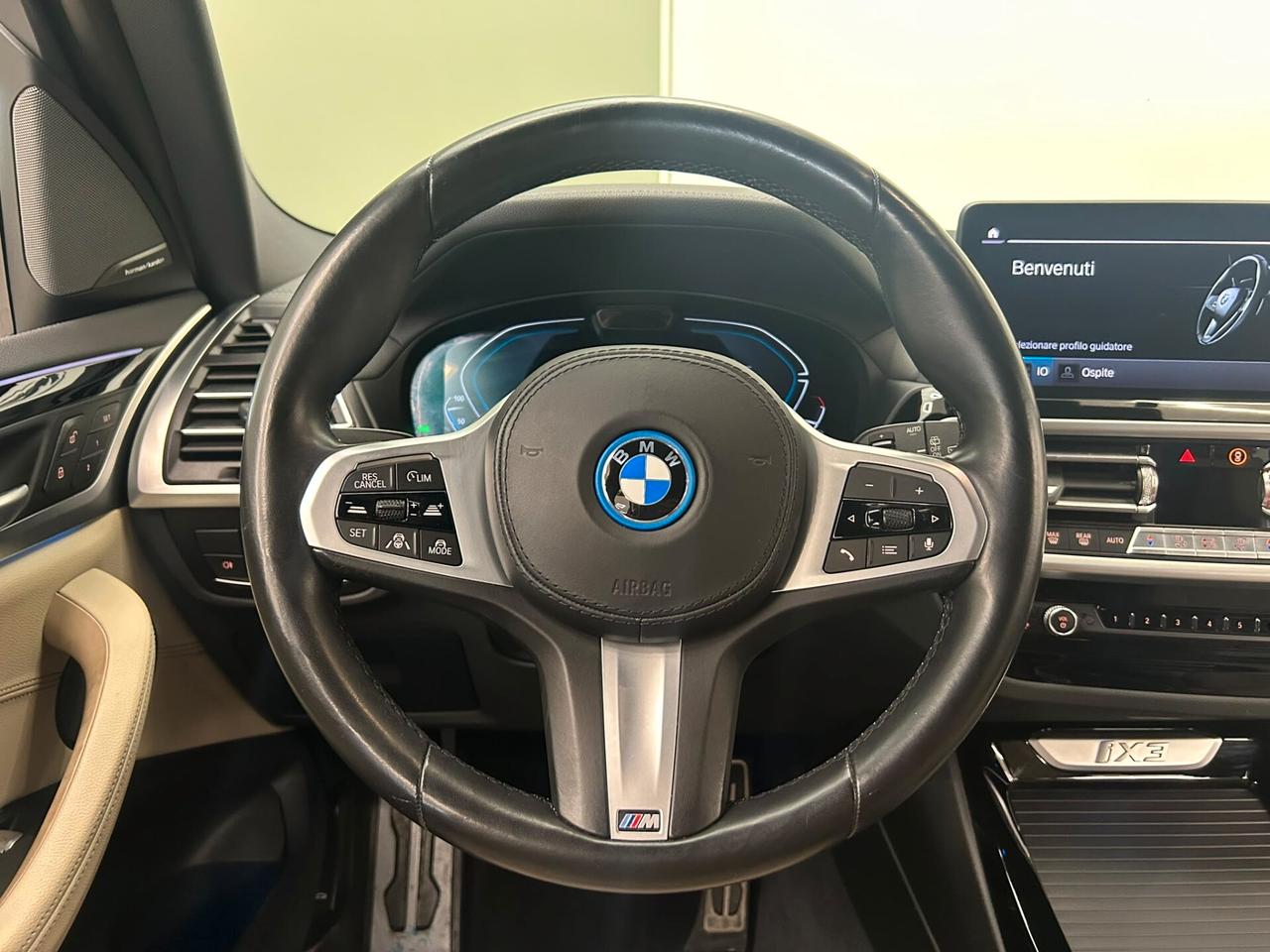 Bmw IX3 Impressive