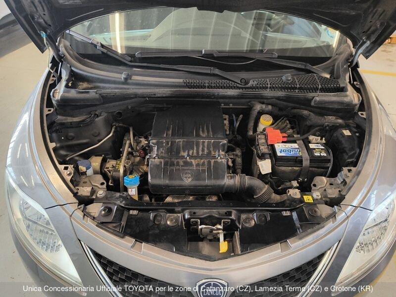 Lancia Ypsilon Ypsilon 1.2 69 CV 5 porte Silver