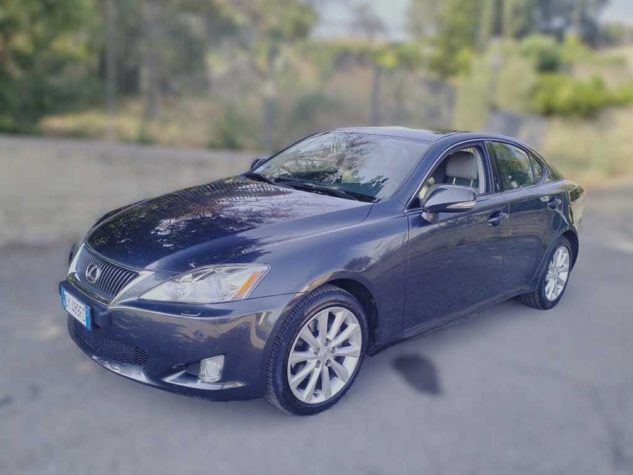 Lexus IS 220d 2.2 Luxury 53000KM