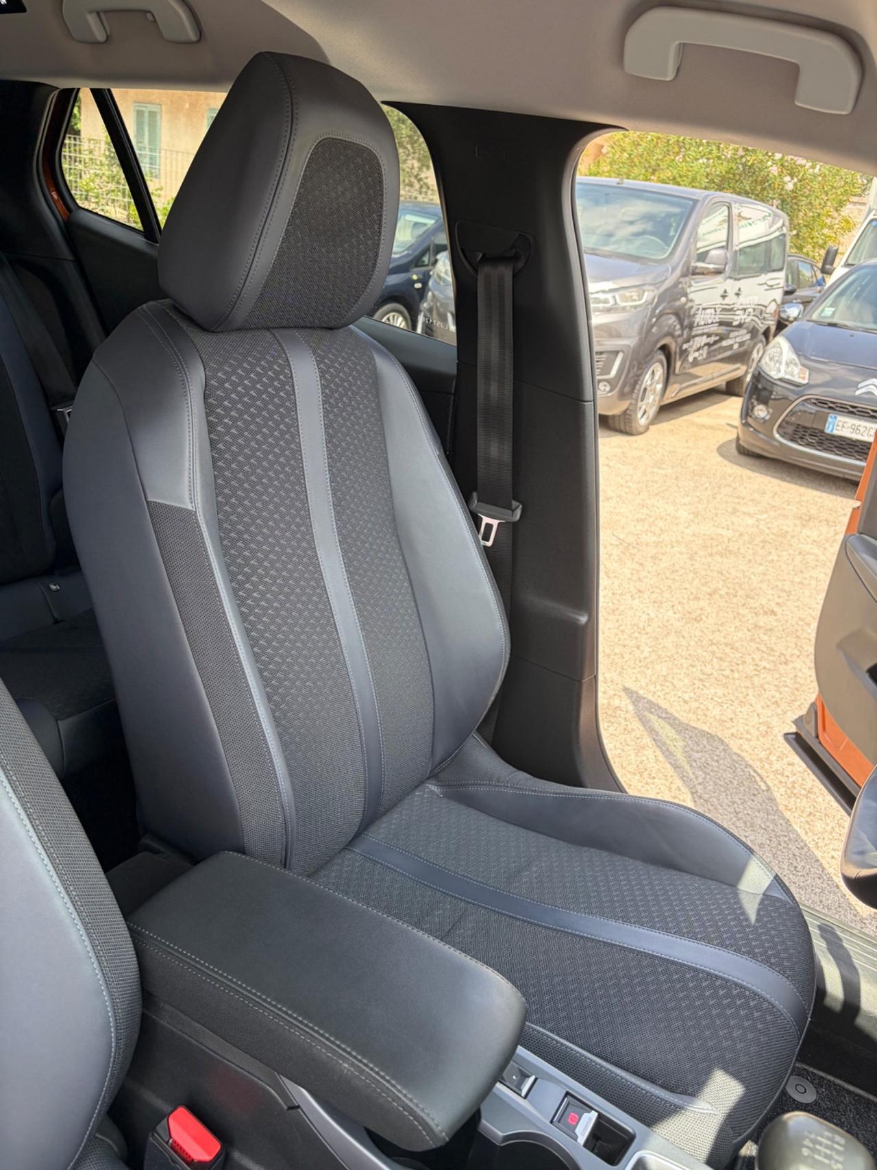Peugeot 2008 BlueHDi 100 S&S Active