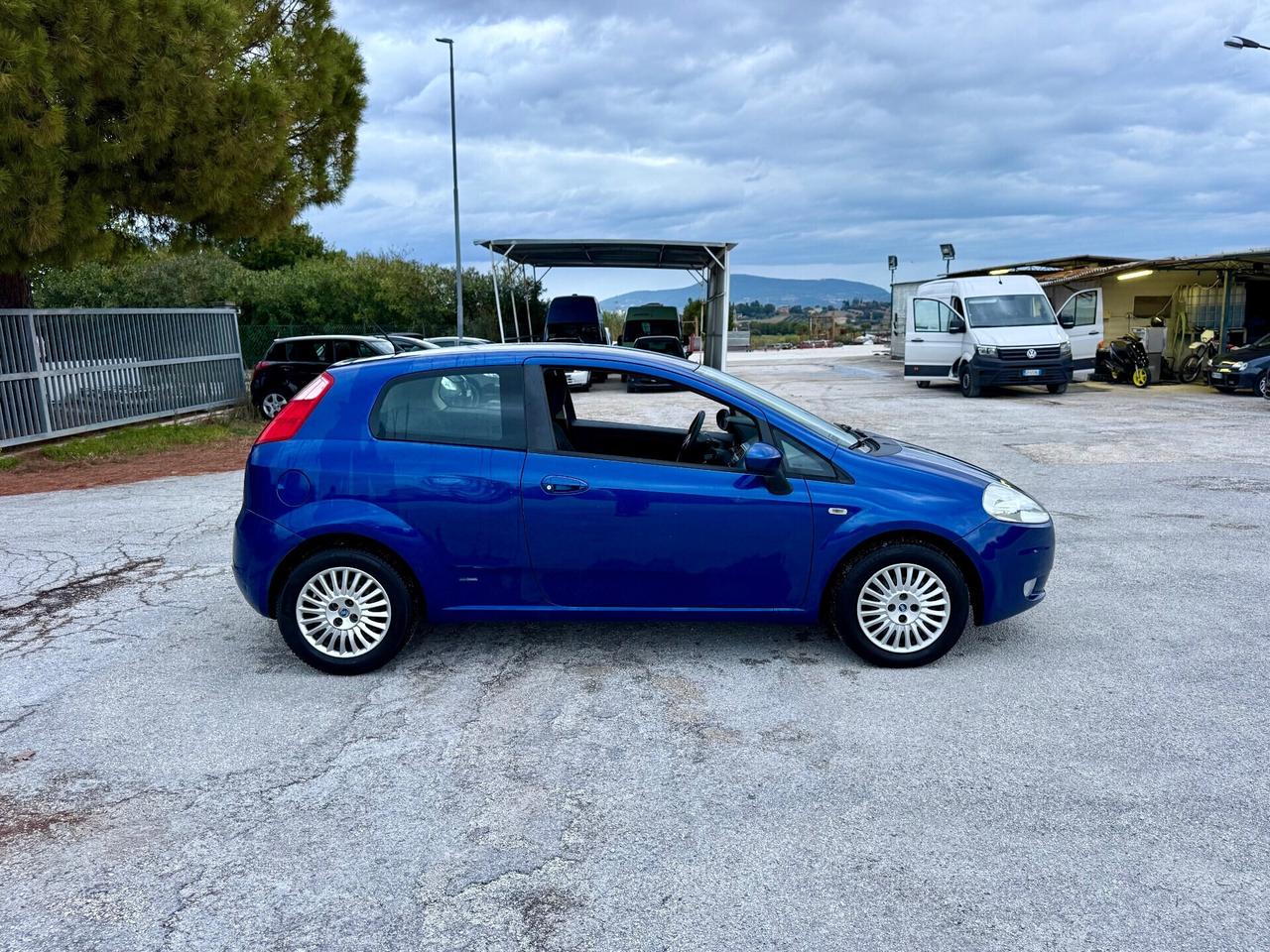 Fiat Grande Punto Diesel 1.3 MJT 75cv NEOPATENTATI