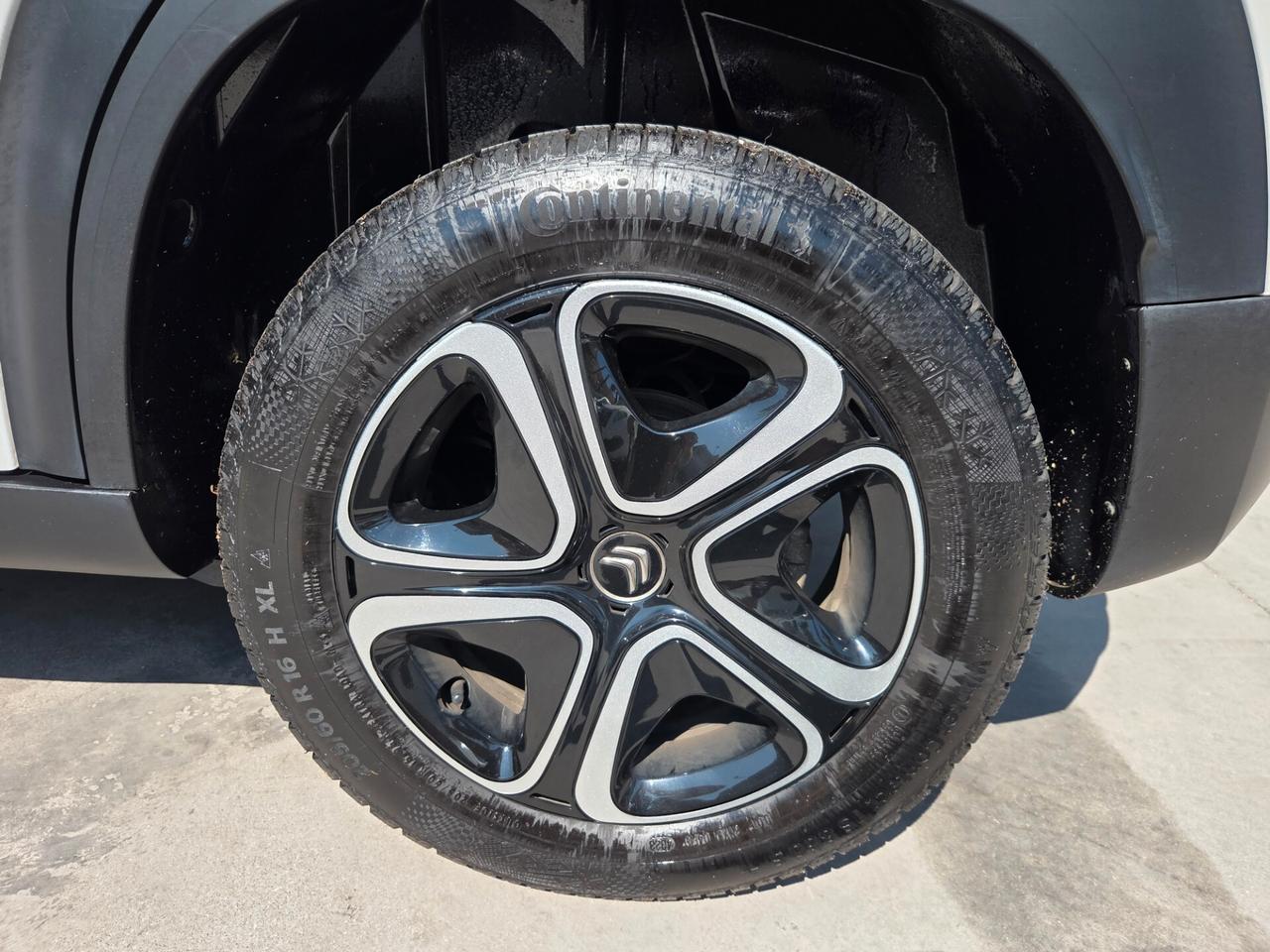 C3 AIRCROSS 1.5 HDI 120 CV EAT6 - 2023 DA VETRINA