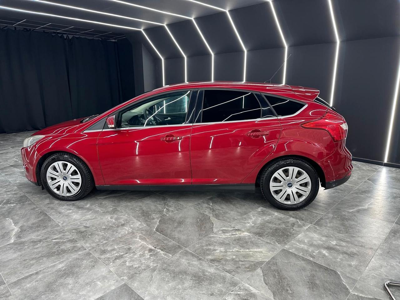 Ford Focus 5p 1.8 tdci Titanium *MOTORE REVISIONATO*