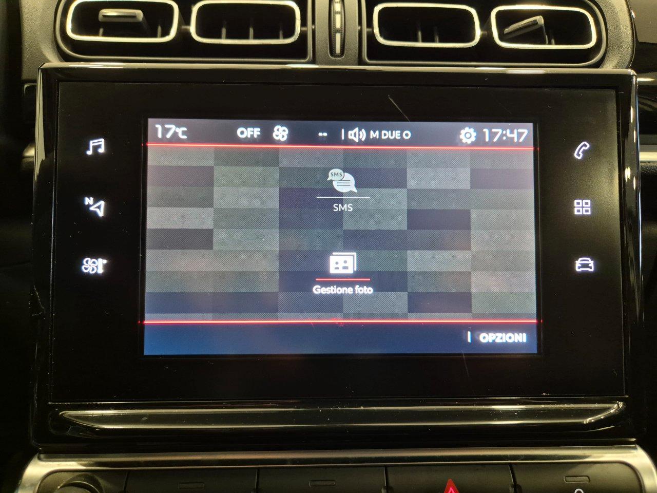 Citroen C3 1.2 puretech Shine 82cv - NEOPATENTATI - Cam - Carplay