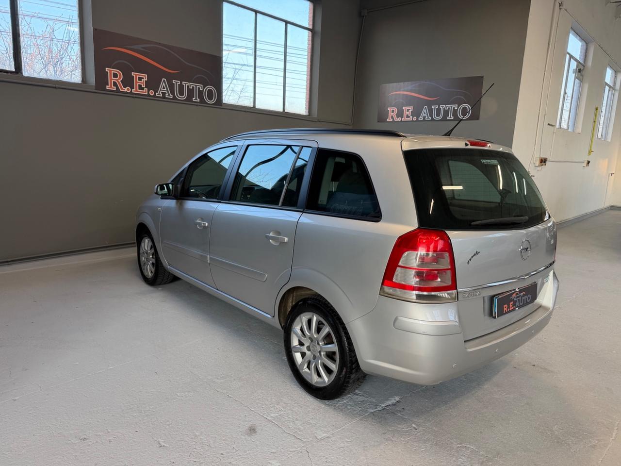 Opel Zafira 1.6 16V ecoM 94CV Cosmo