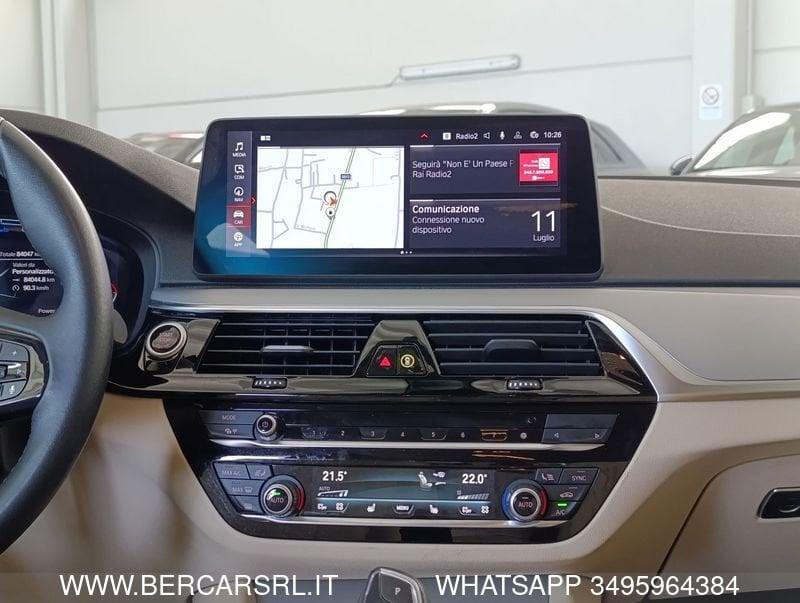 BMW Serie 5 520d 48V Touring Business*SEDILI RISCALDATI*TELECAMERA*PDC*FULL LED*GANCIO TRAINO*