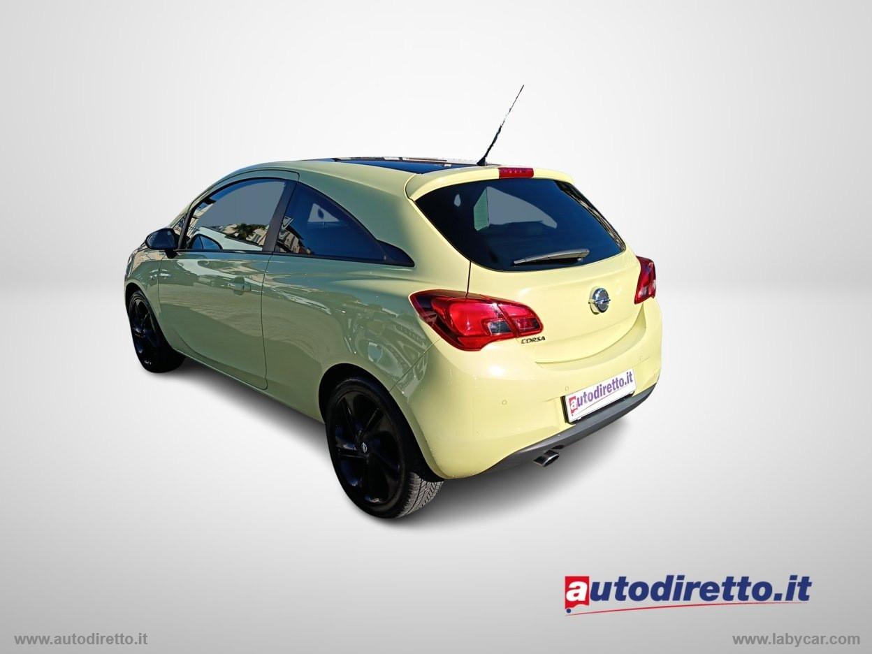 OPEL Corsa 1.2 Coupé b-Color