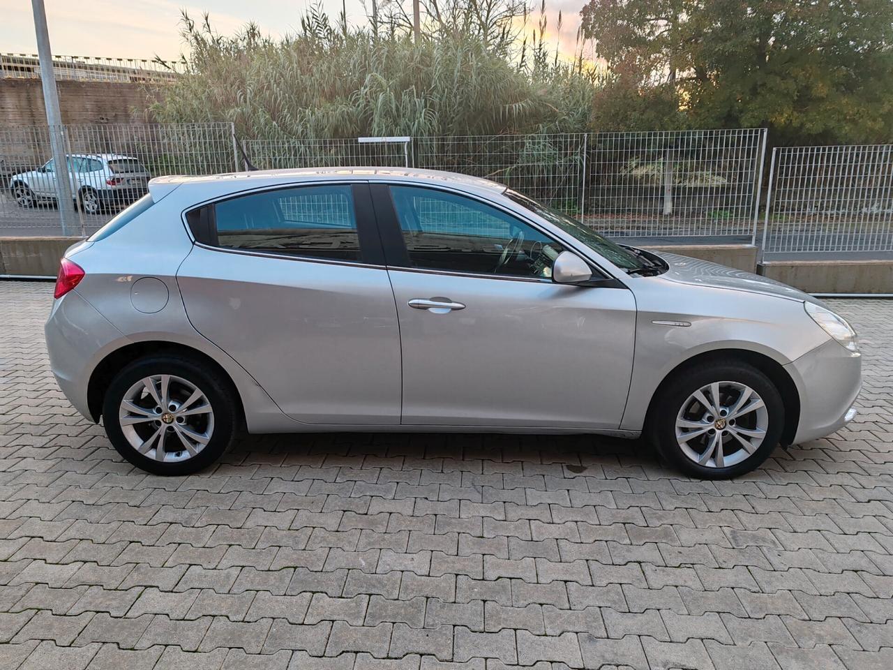 Alfa Romeo Giulietta 1.6 DIESEL STRAFULL