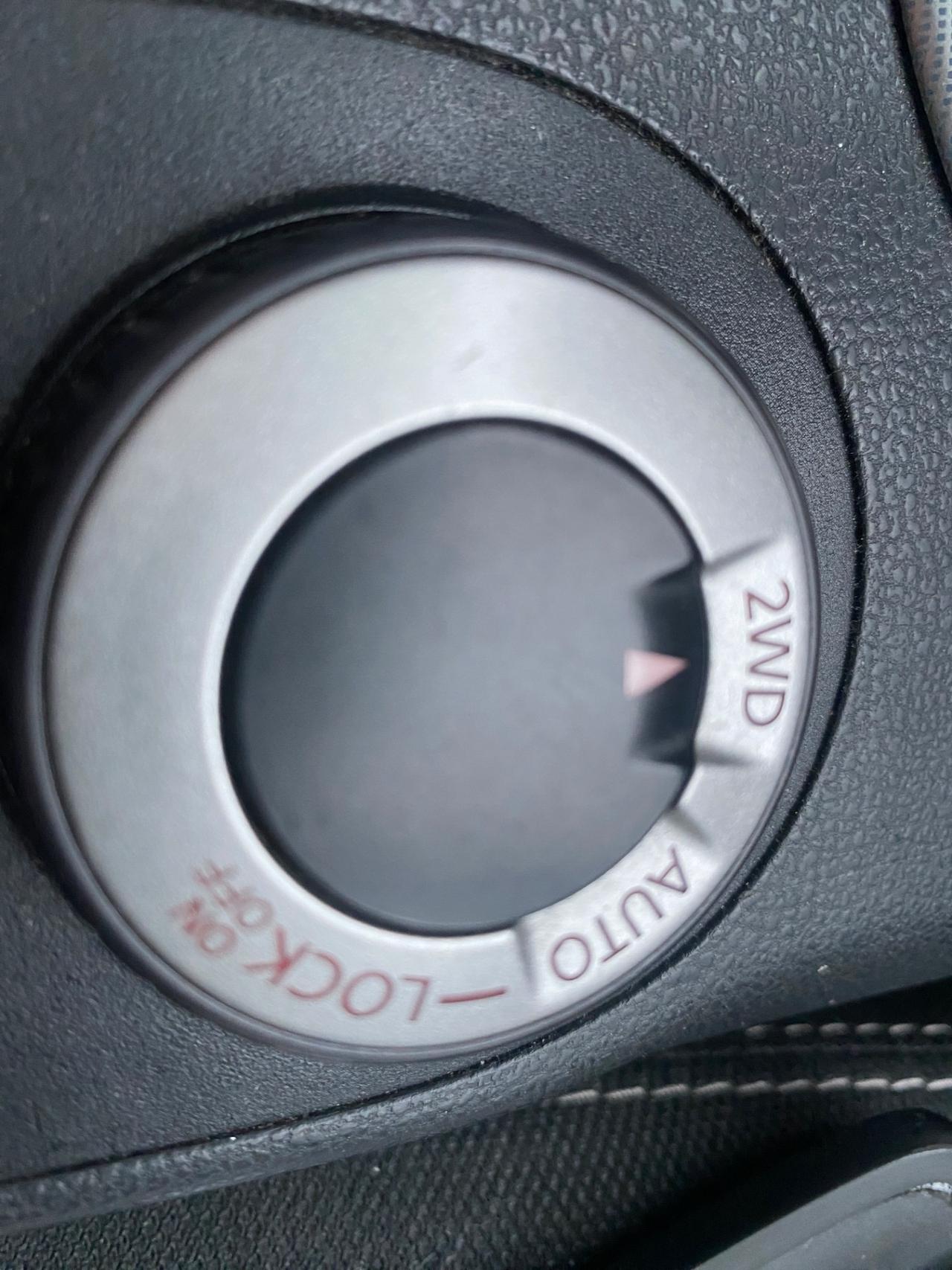 Nissan Qashqai 2.0 dCi DPF 4WD Tekna