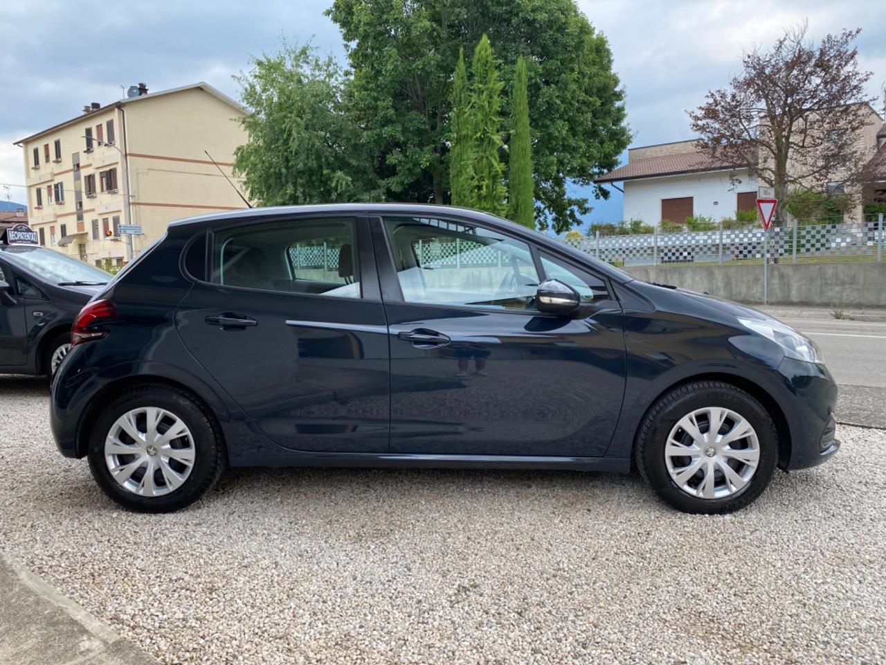 Peugeot 208 PureTech Ok Neopatentati
