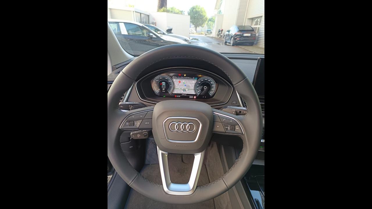 Audi Audi Q5 Sportback Business Advanced 50 TFSI e quattro 220(299) kW(CV) S tronic