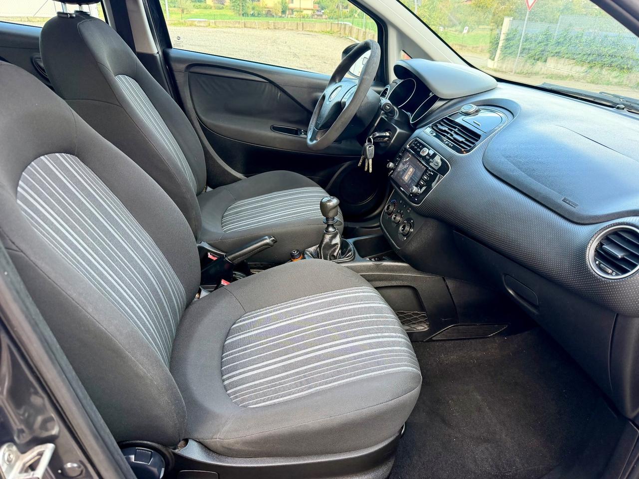 Fiat Punto Evo 1.4benz 2011 73.000km per neopatentati