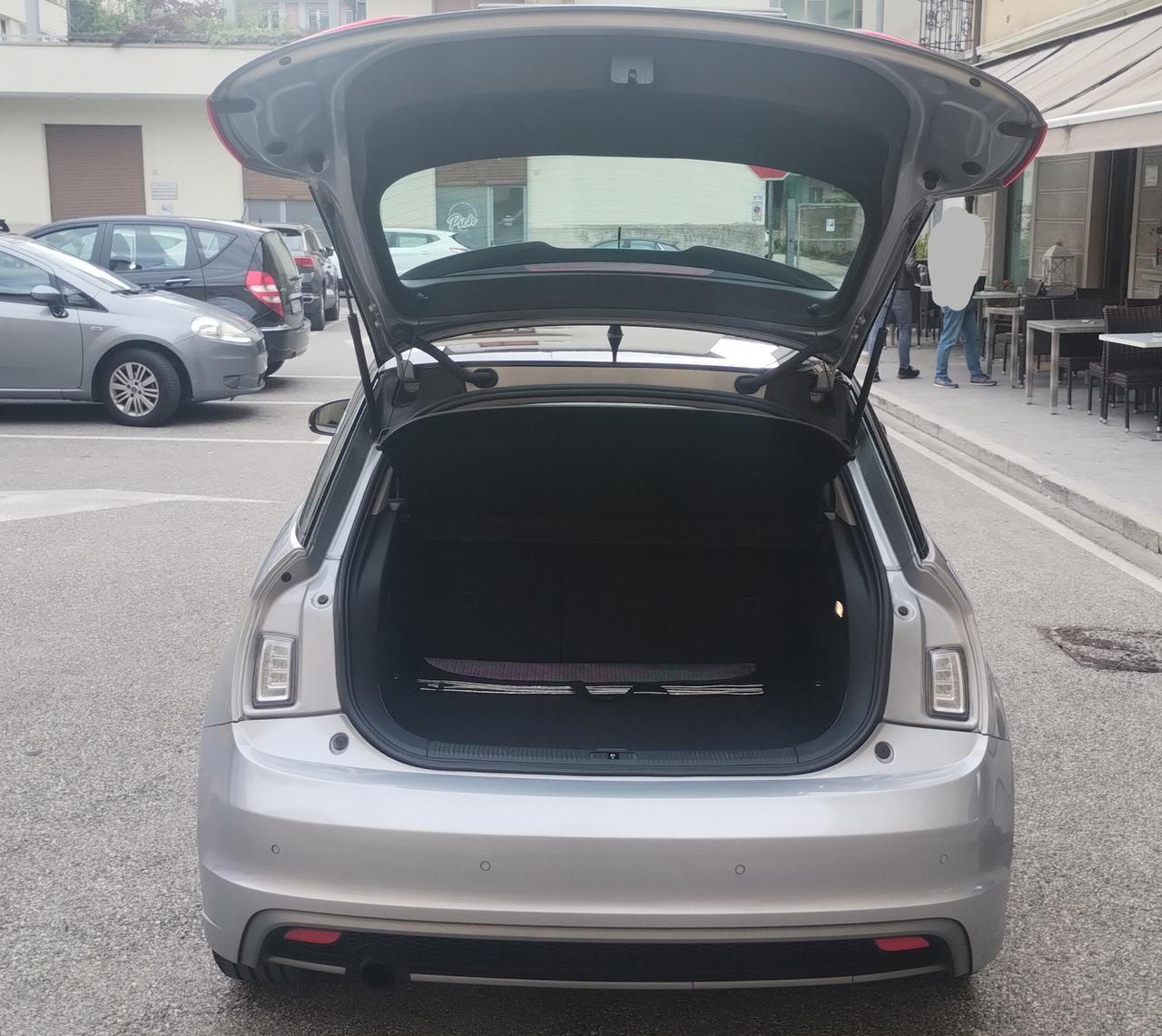 Audi A1 SPB 1.6 TDI S line edition