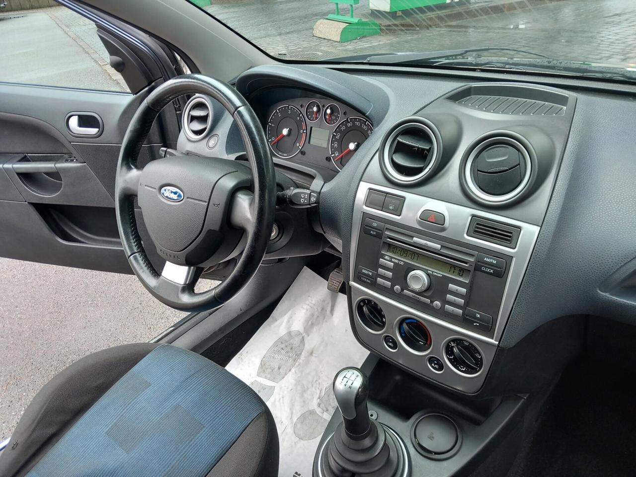 Ford Fiesta 1.6 TDCi 3p. S EURO 4
