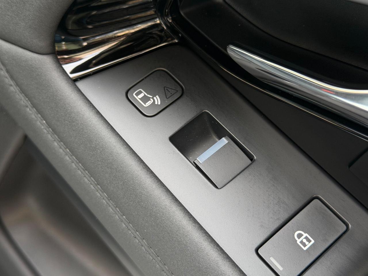 Land Rover Range Evoque 2.0D I4 MHEV 163CV AWD Auto R-Dynamic SE