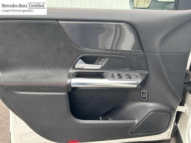 Mercedes-Benz GLA 200 D PREMIUM AUTO