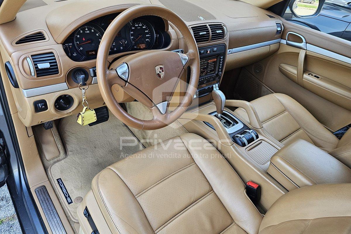 PORSCHE Cayenne 3.6