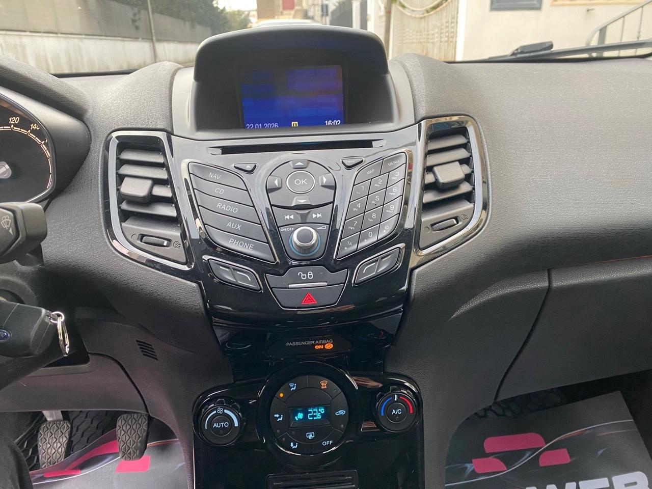 FORD FIESTA 1.6 TDCi 95CV TITANIUM 2015