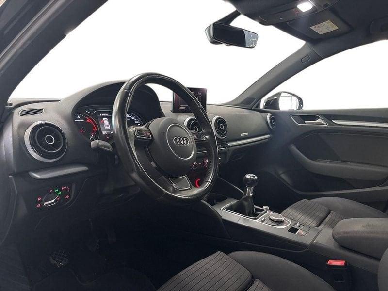Audi A3 III Sedan 1.6 tdi Ambition Edition quattro
