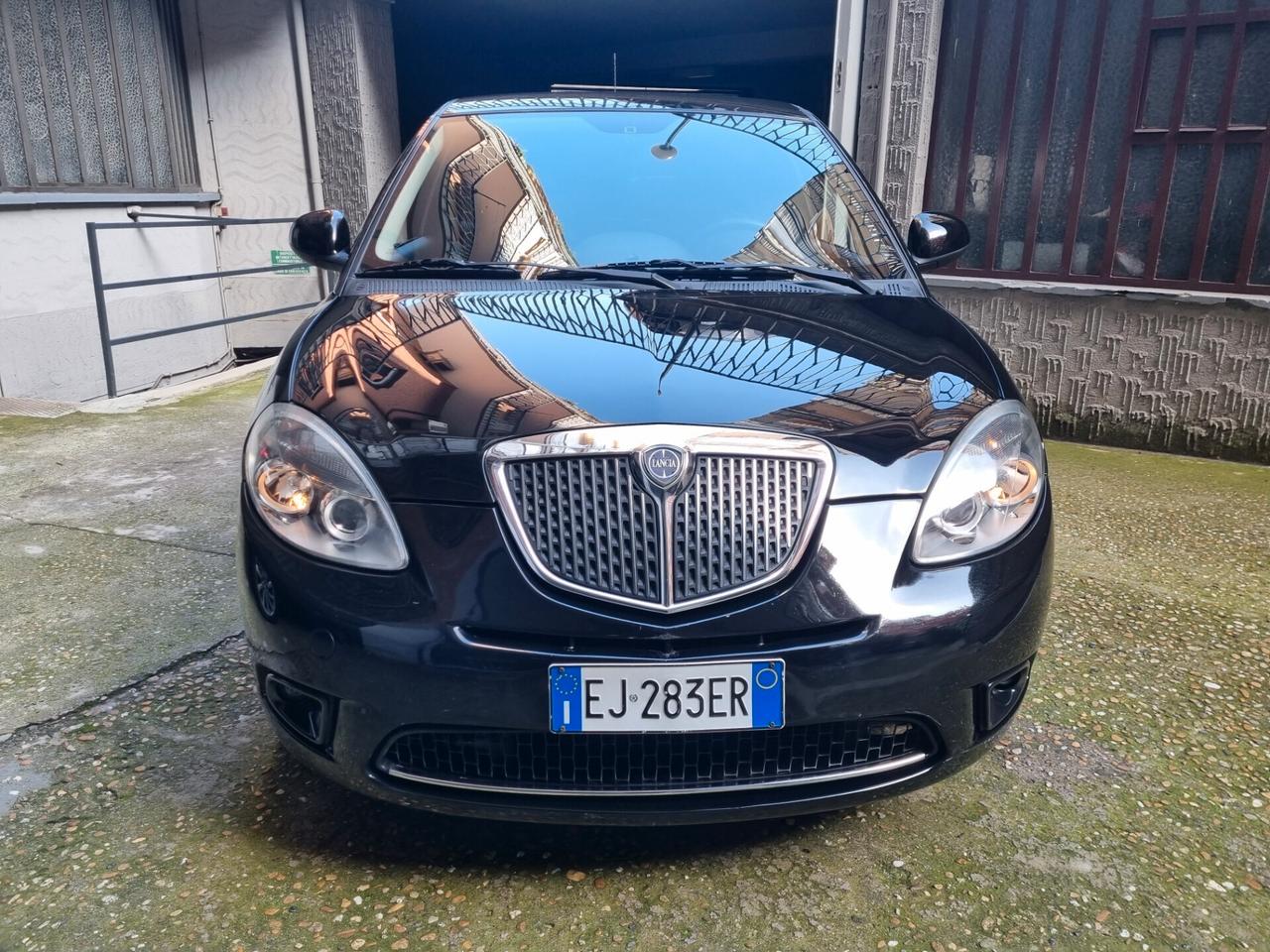 Lancia Ypsilon 1.2 69 CV Diva