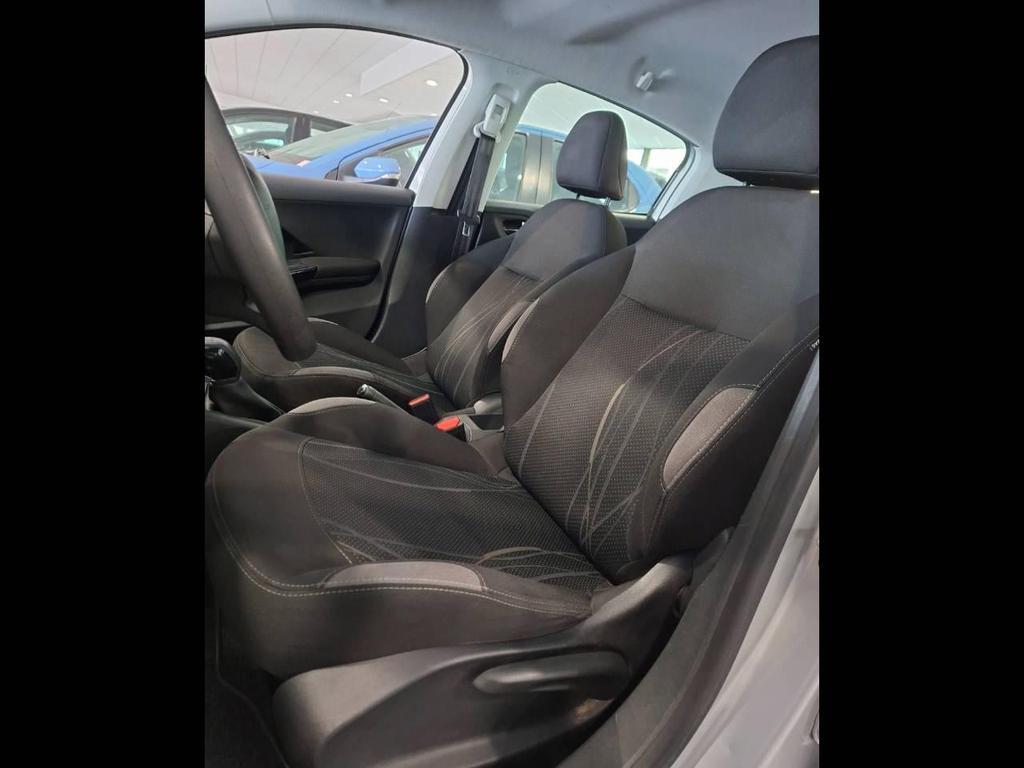 Peugeot 208 5 Porte 1.2 PureTech Access