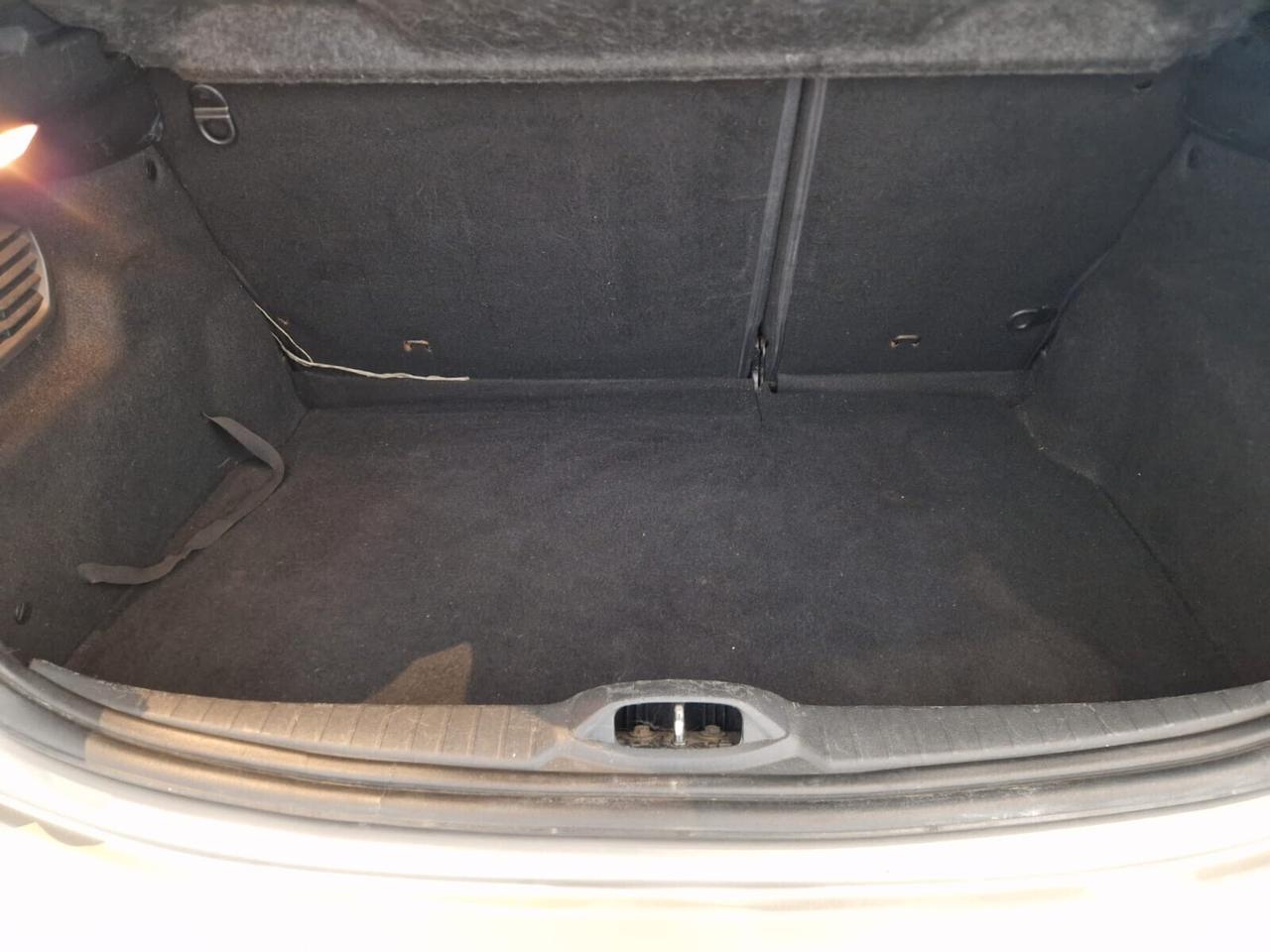 Peugeot 208 1.2 VTi 82 CV 5 porte allure