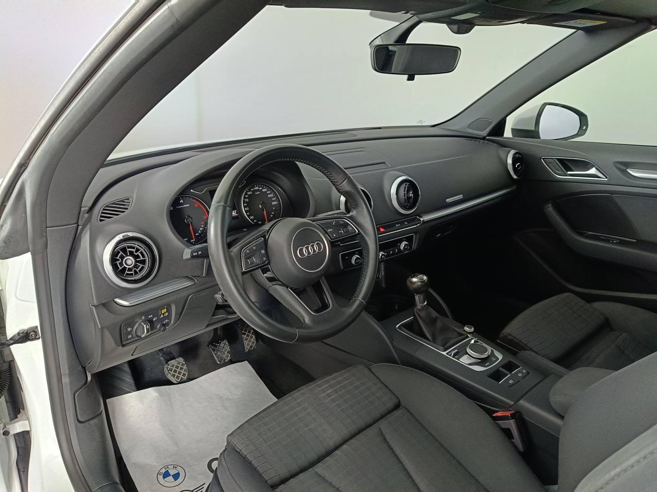 AUDI A3 III 2016 Cabriolet - A3 Cabrio 1.6 tdi Sport 116cv