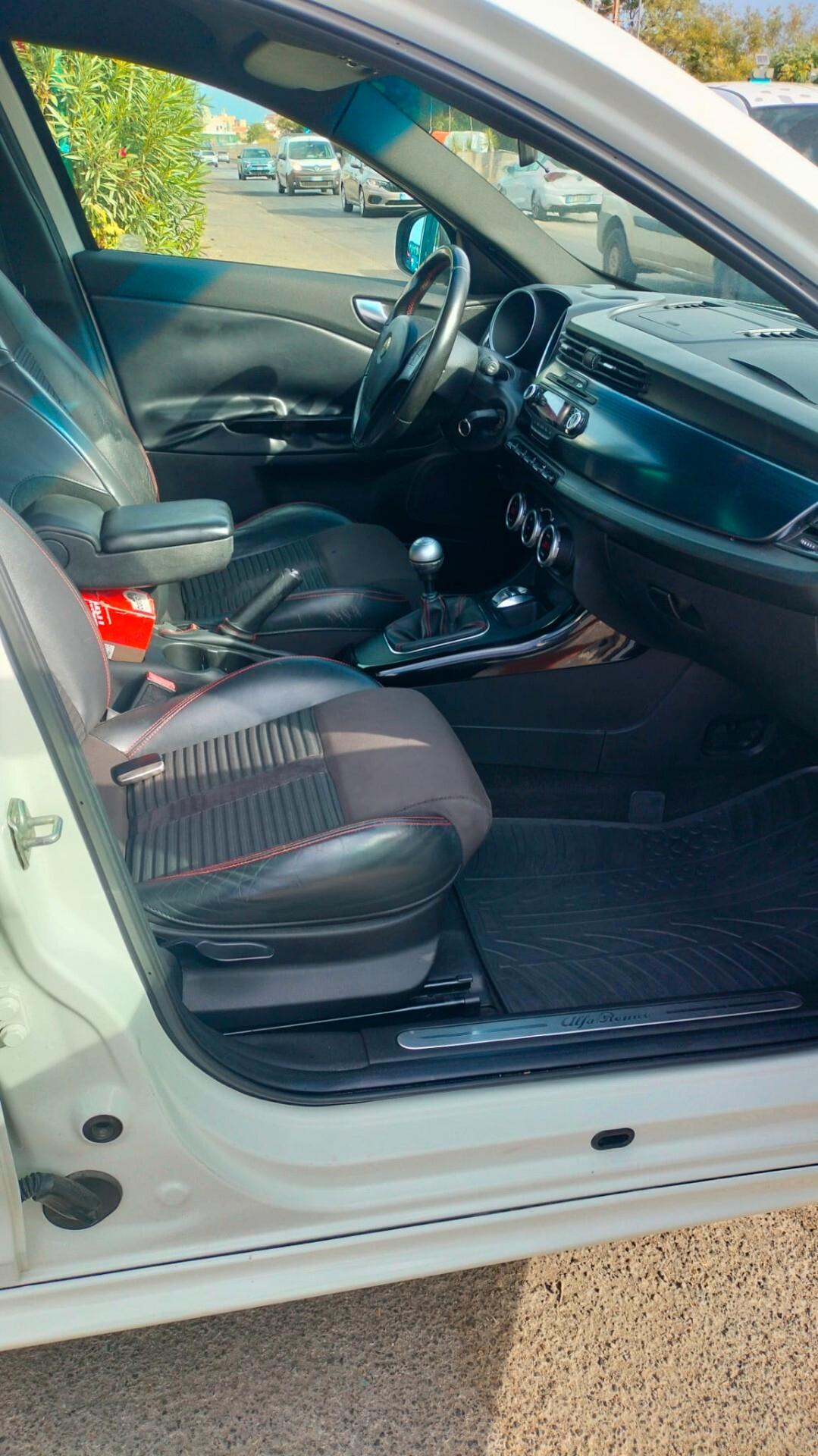 Alfa Romeo Giulietta 2.0 JTDm-2 140 CV Exclusive